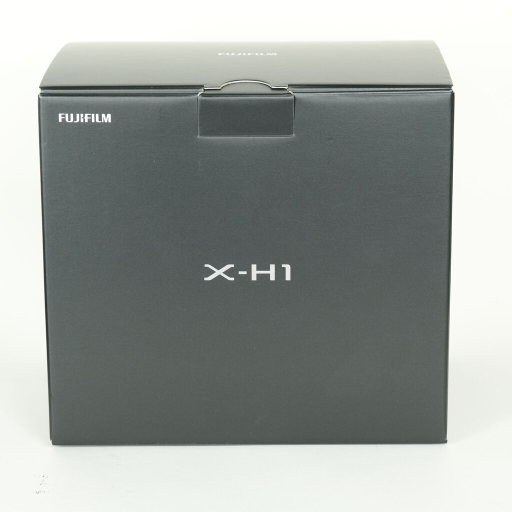 FUJIFILM X-H1