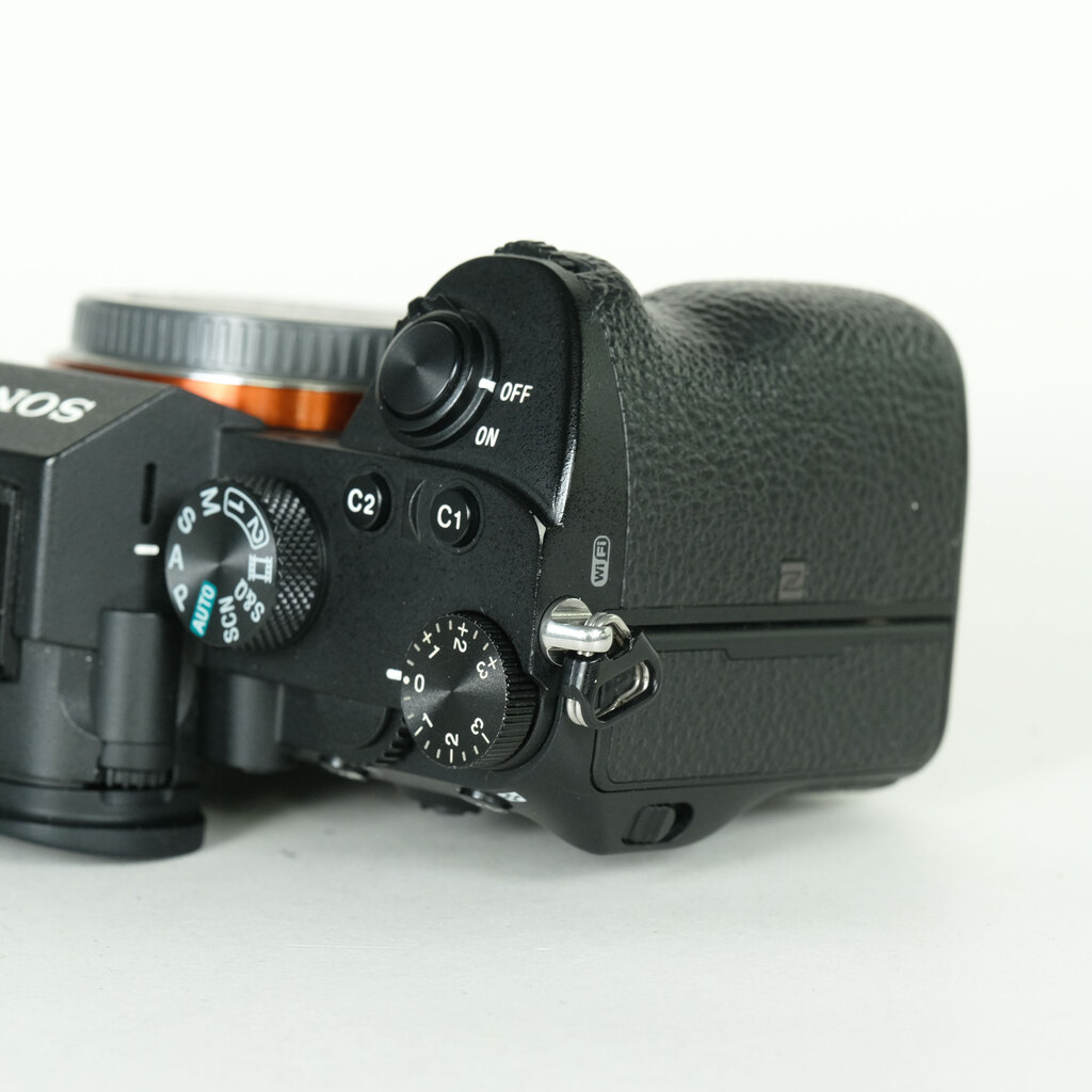 SONY α7 III（ILCE-7M3）の出品 | ONE SCENE（ワンシーン）