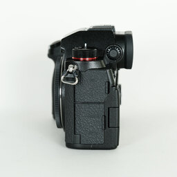 Panasonic LUMIX DC-S5