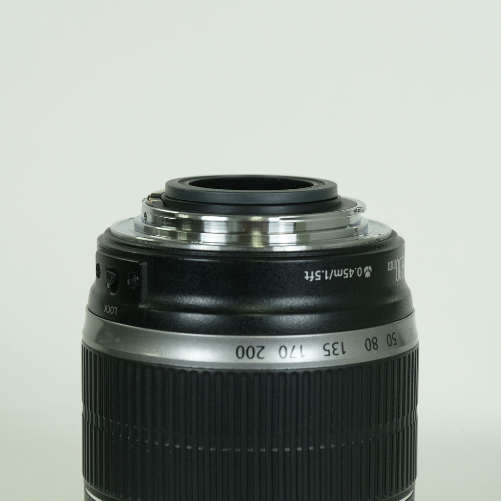 Canon EF-S18-200mm F3.5-5.6 IS Canon EF-S18-200mm F3.5-5.6 IS