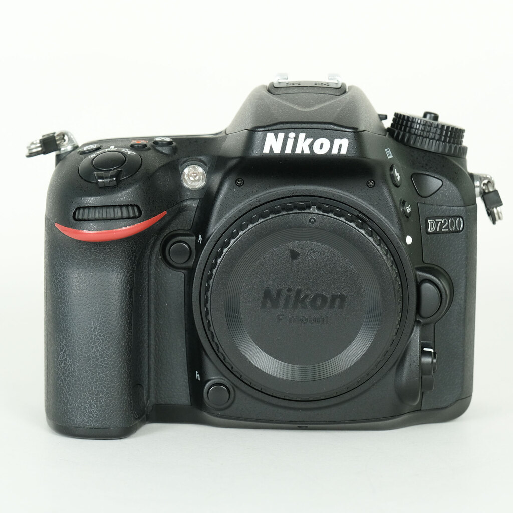 Nikon D7200