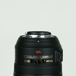 Nikon AF-S VR Zoom-Nikkor 70-300mm F4.5-5.6G IF-ED