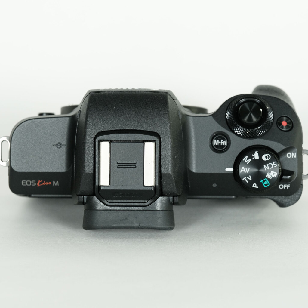 Canon EOS Kiss M