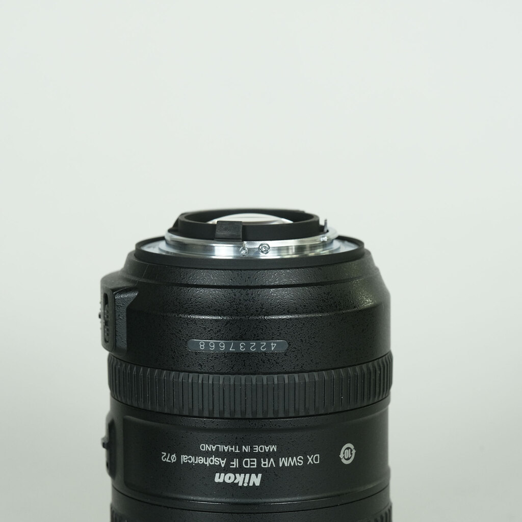 Nikon AF-S DX NIKKOR 18-200mm F3.5-5.6G ED VR II