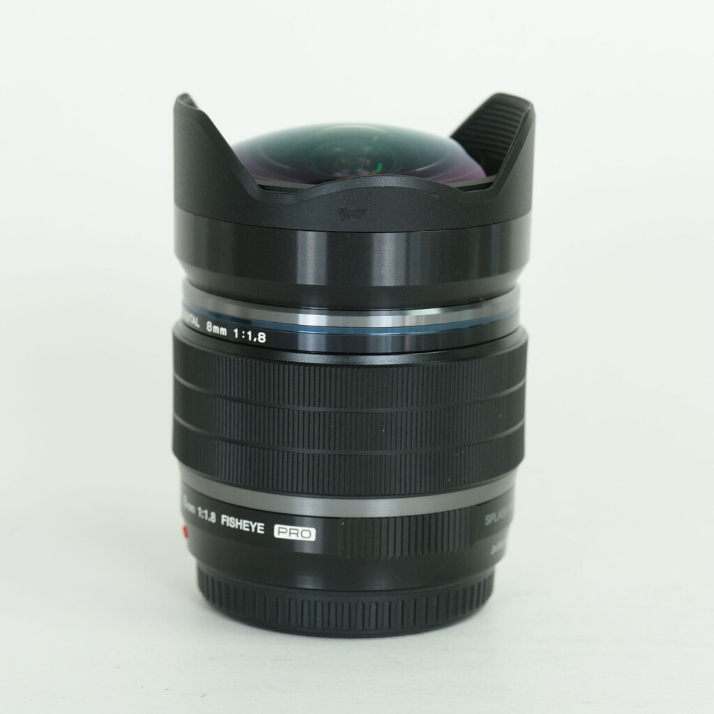 OLYMPUS M.ZUIKO DIGITAL ED 8mm F1.8 Fisheye PRO