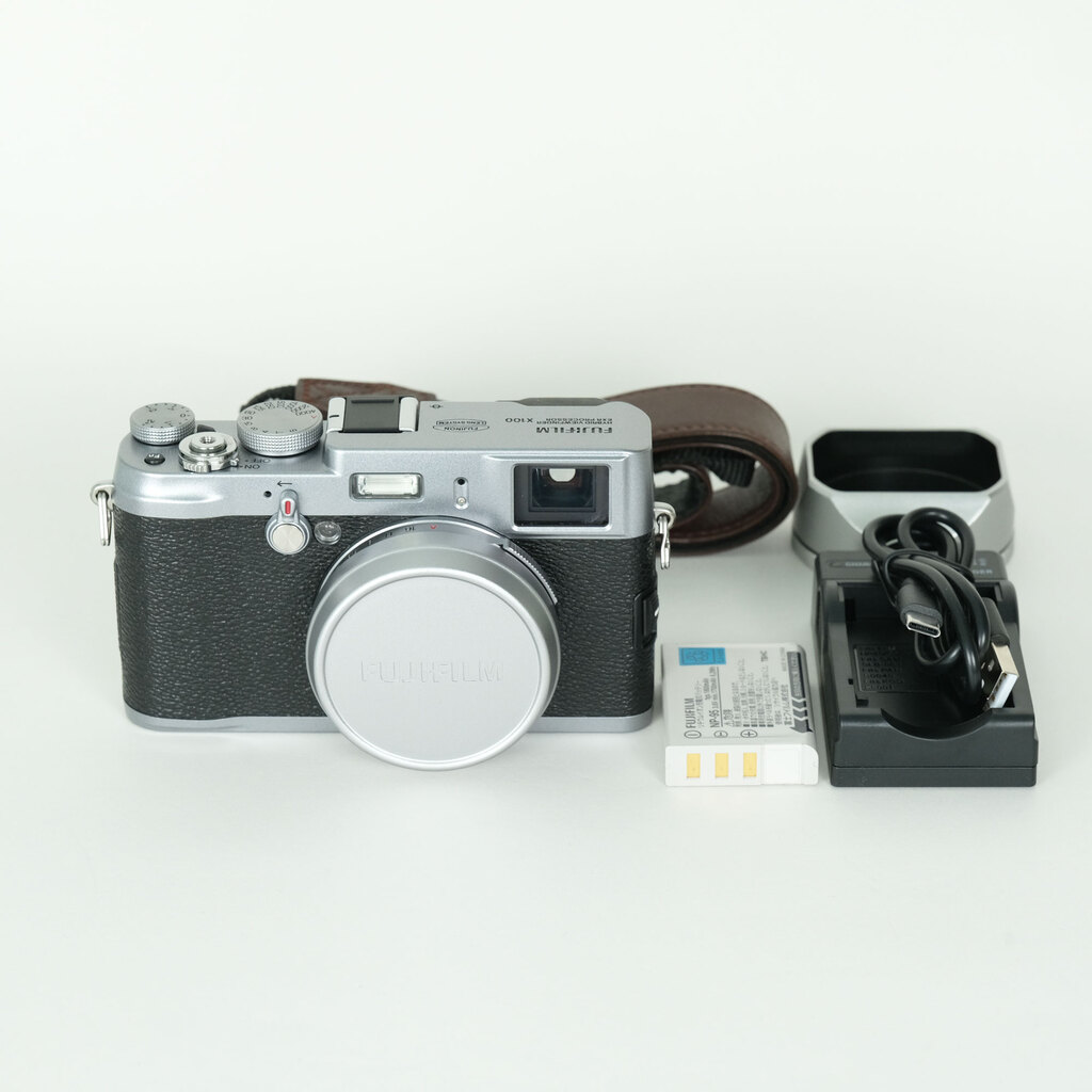 FUJIFILM FinePix X100