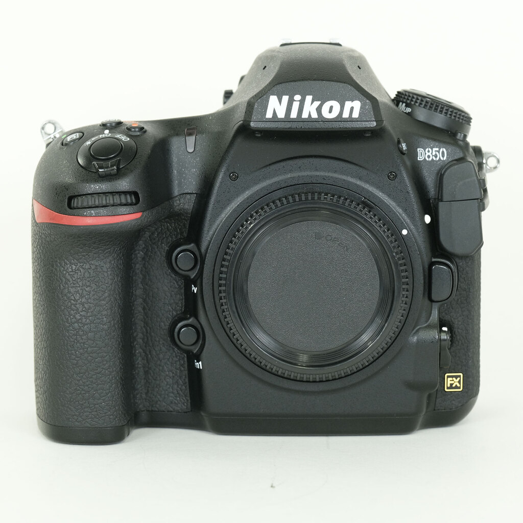 Nikon D850