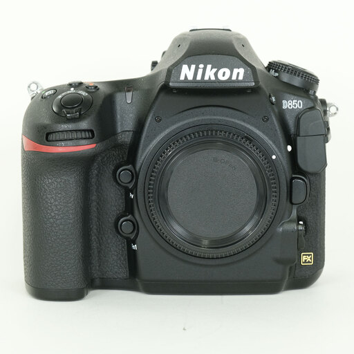 Nikon D850