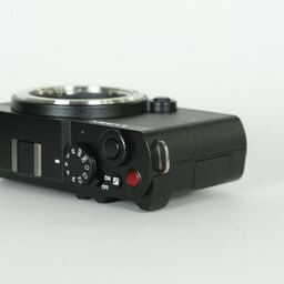 Panasonic LUMIX DC-S9