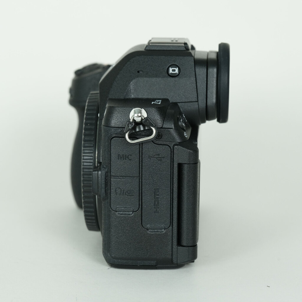 Nikon Z5IIの出品 | ONE SCENE（ワンシーン）