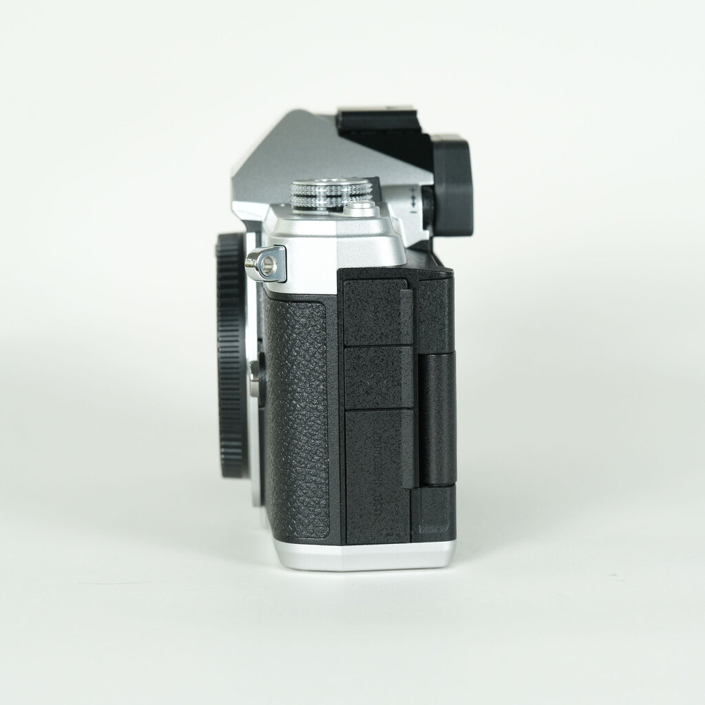 OM SYSTEM OM-3