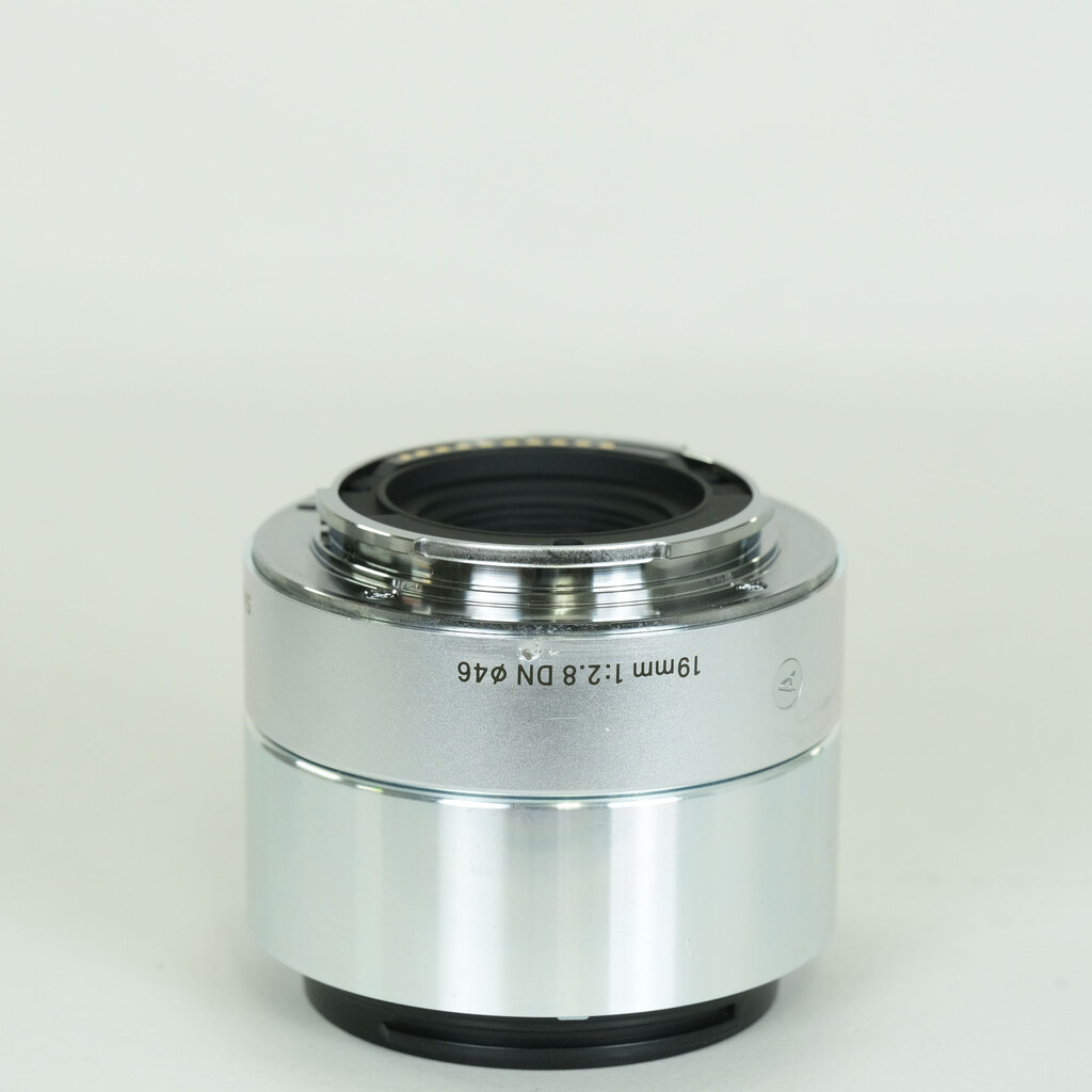SIGMA A 19mm F2.8 DN (ソニーE用)　シルバー