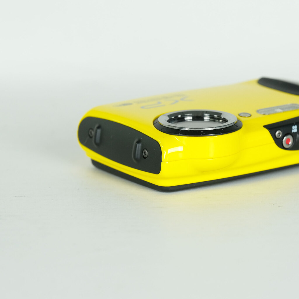 FUJIFILM FinePix XP70 イエローの出品 | ONE SCENE（ワンシーン）