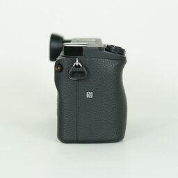 SONY α6400(ILCE-6400) SONY α6400(ILCE-6400)