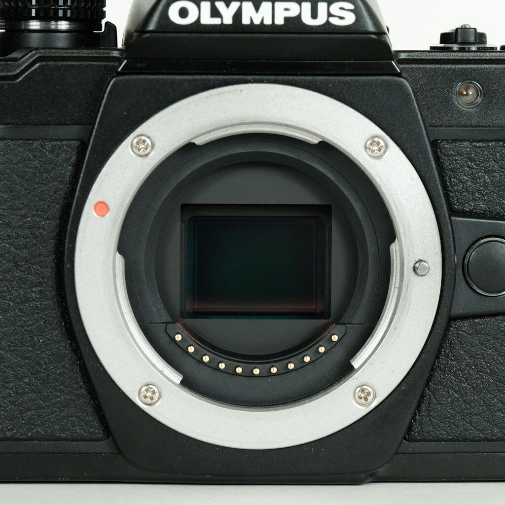 OLYMPUS OM-D E-M10 Mark II OLYMPUS OM-D E-M10 Mark II