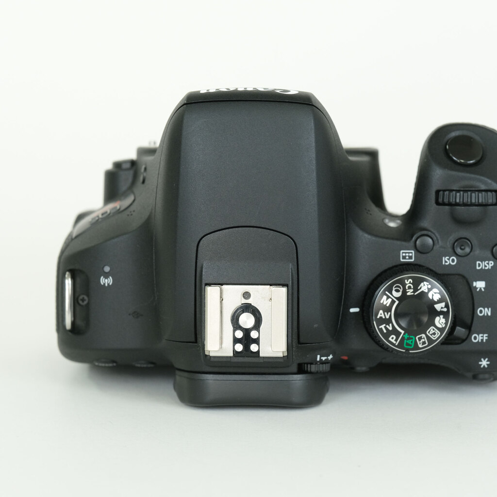Canon EOS Kiss X9i