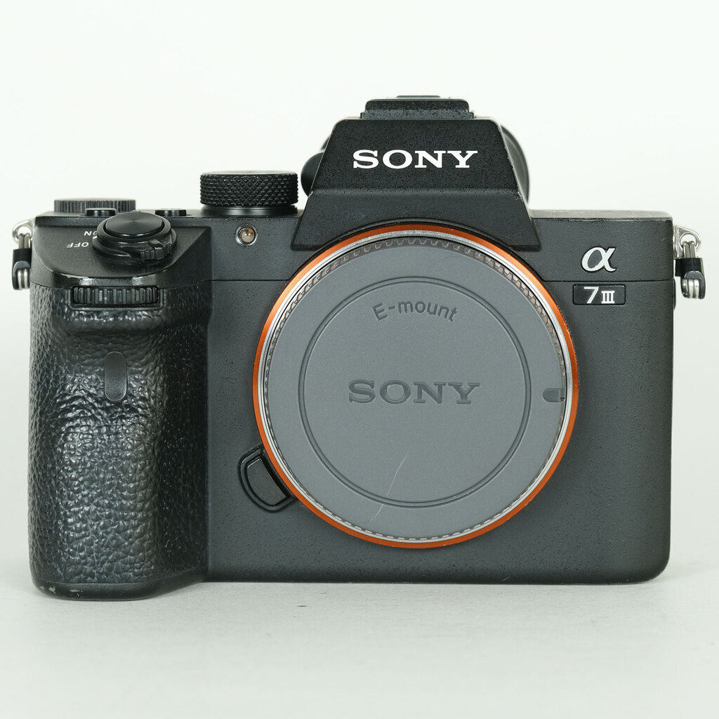 SONY α7 III(ILCE-7M3) SONY α7 III(ILCE-7M3)
