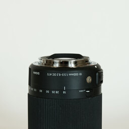 SIGMA 18-300mm F3.5-6.3 DC MACRO OS HSM｜Contemporary [キヤノンEF用]