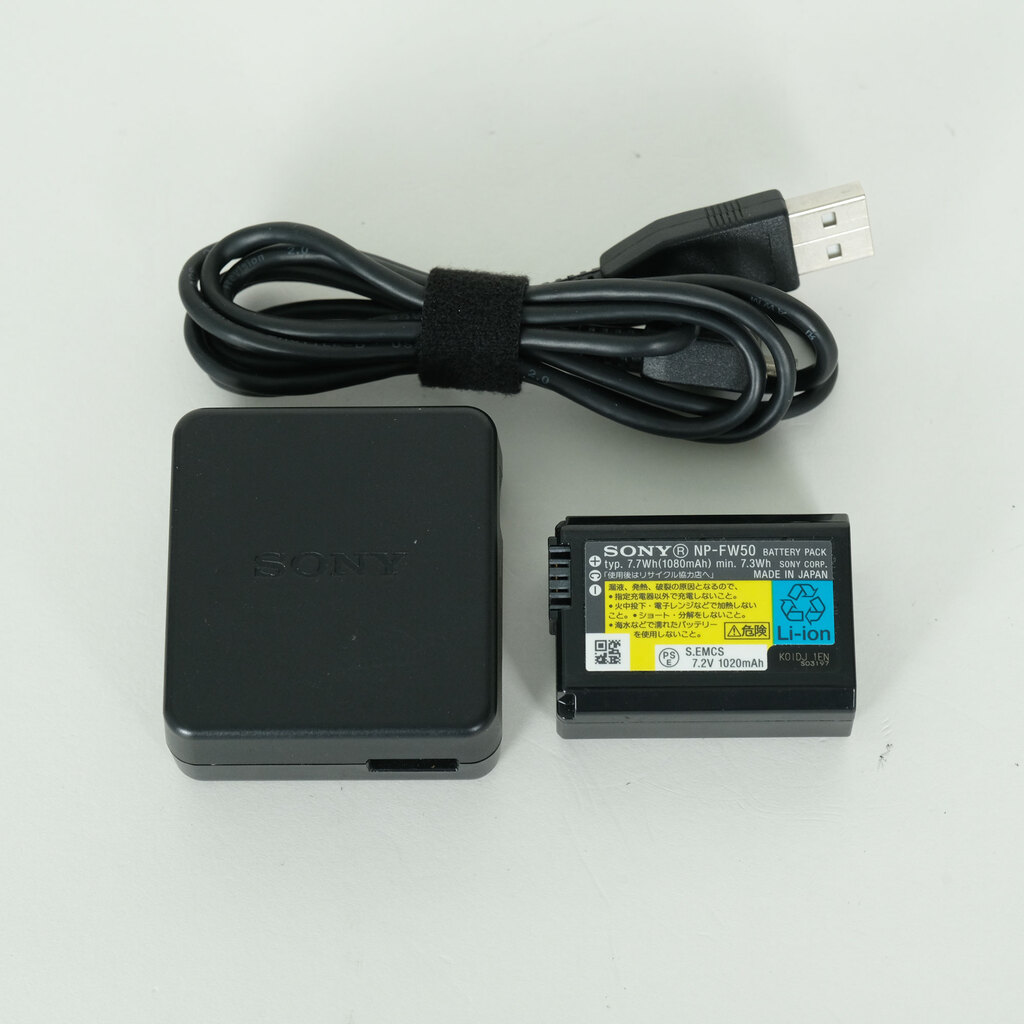 SONY α6000（ILCE-6000）の出品 | ONE SCENE（ワンシーン）