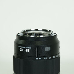 Panasonic LUMIX S 28-200mm F4-7.1 MACRO O.I.S. Panasonic LUMIX S 28-200mm F4-7.1 MACRO O.I.S.