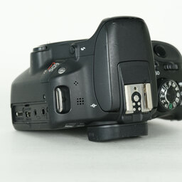 Canon EOS Kiss X7