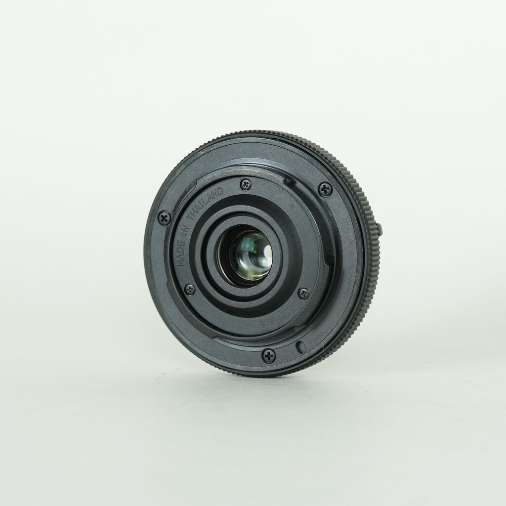 OLYMPUS フィッシュアイボディキャップレンズ(9mm F8.0 FISHEYE) BCL-0980 ブラック OLYMPUS フィッシュアイボディキャップレンズ(9mm F8.0 FISHEYE) BCL-0980 ブラック