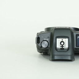 Canon EOS R