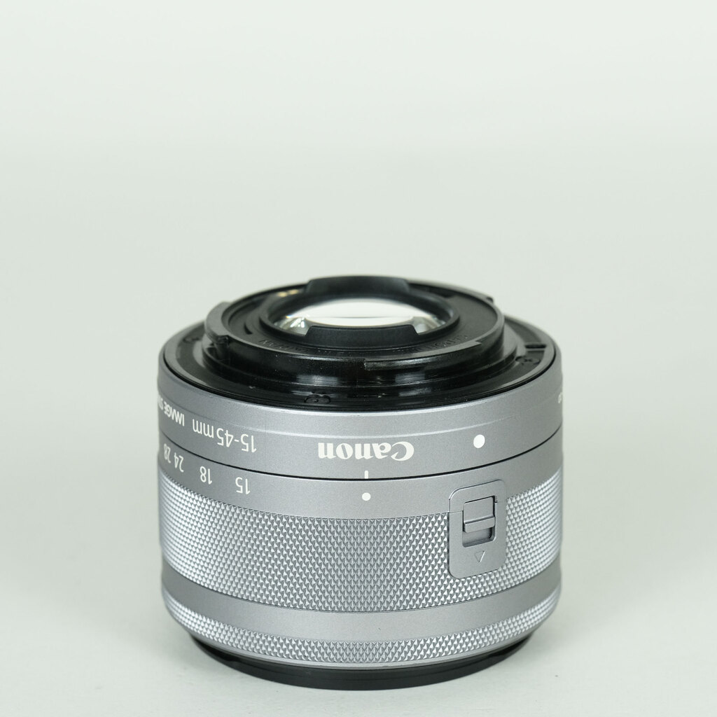 Canon EF-M15-45mm F3.5-6.3 IS STM Canon EF-M15-45mm F3.5-6.3 IS STM
