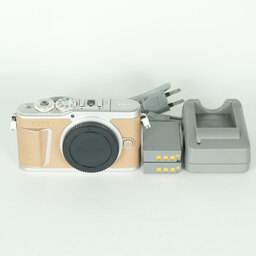 OLYMPUS PEN E-PL9