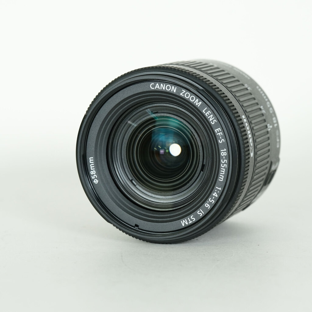 Canon EF-S18-55mm F4-5.6 IS STM
