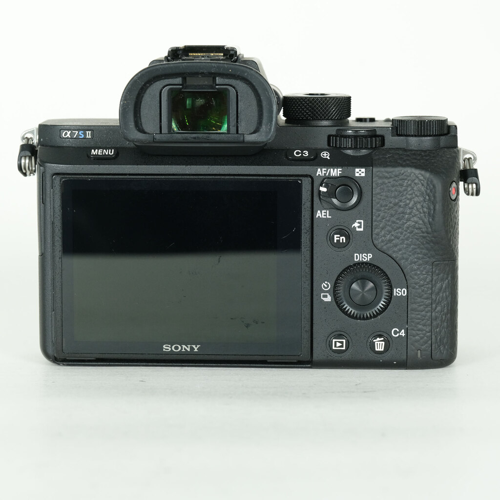 SONY α7S II（ILCE-7SM2）の出品 | ONE SCENE（ワンシーン）