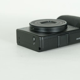 RICOH GR IV