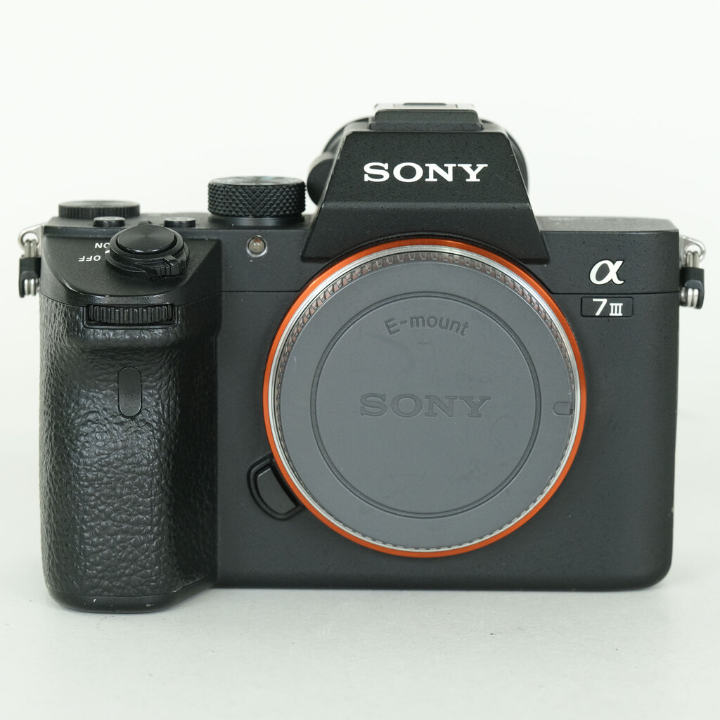 SONY α7 III(ILCE-7M3) SONY α7 III(ILCE-7M3)