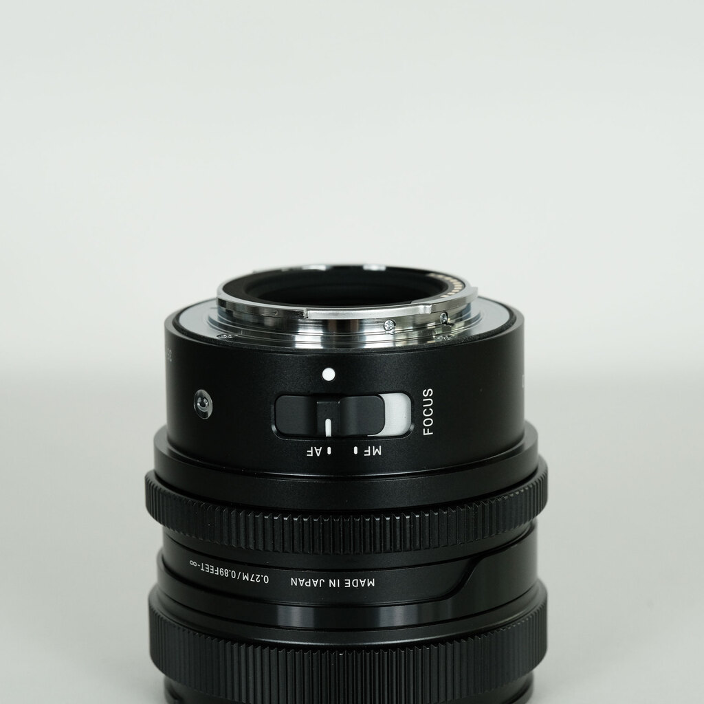 SIGMA 35mm F2 DG DN | Contemporary [ソニーE用]の出品 | ONE SCENE