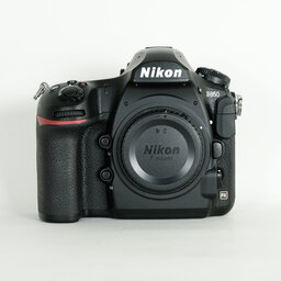 Nikon D850