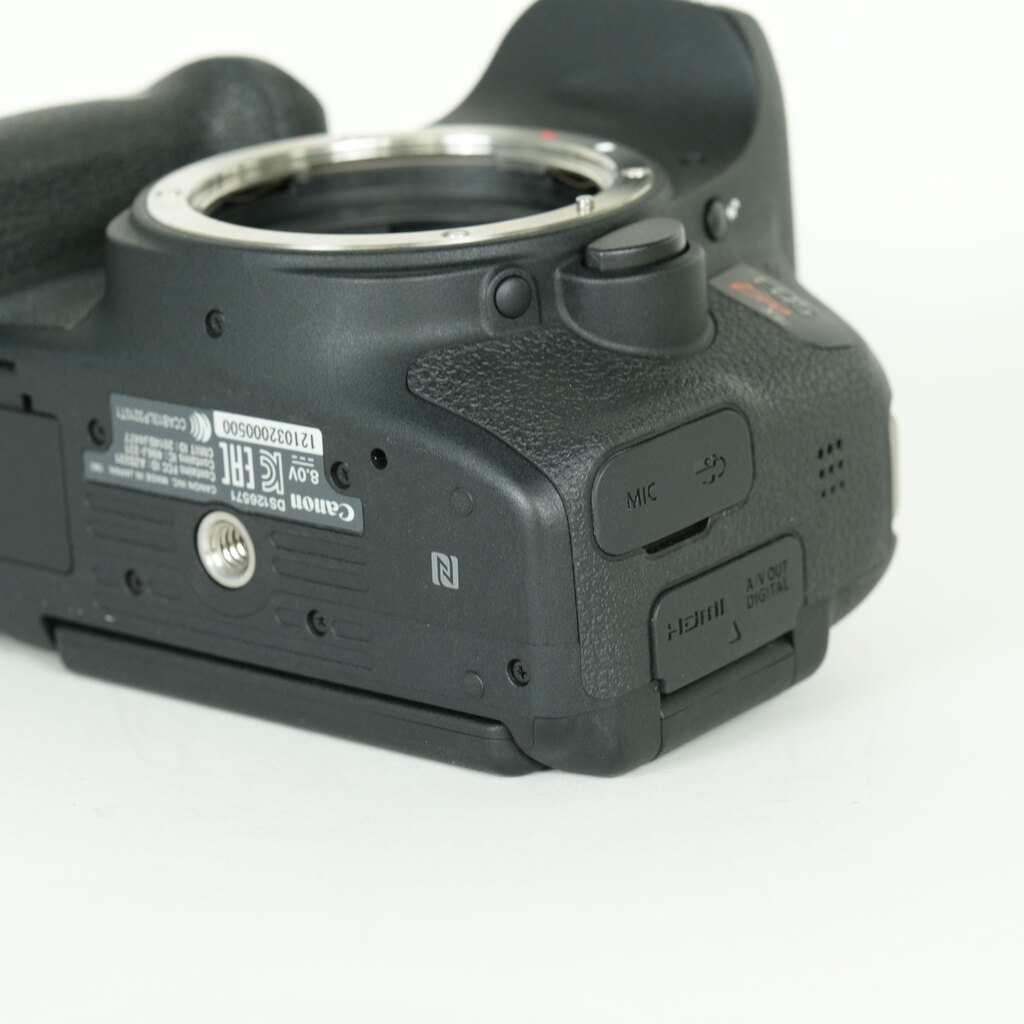 Canon EOS Kiss X8iの出品 | ONE SCENE（ワンシーン）