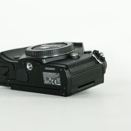 OLYMPUS OM-D E-M5 Mark II