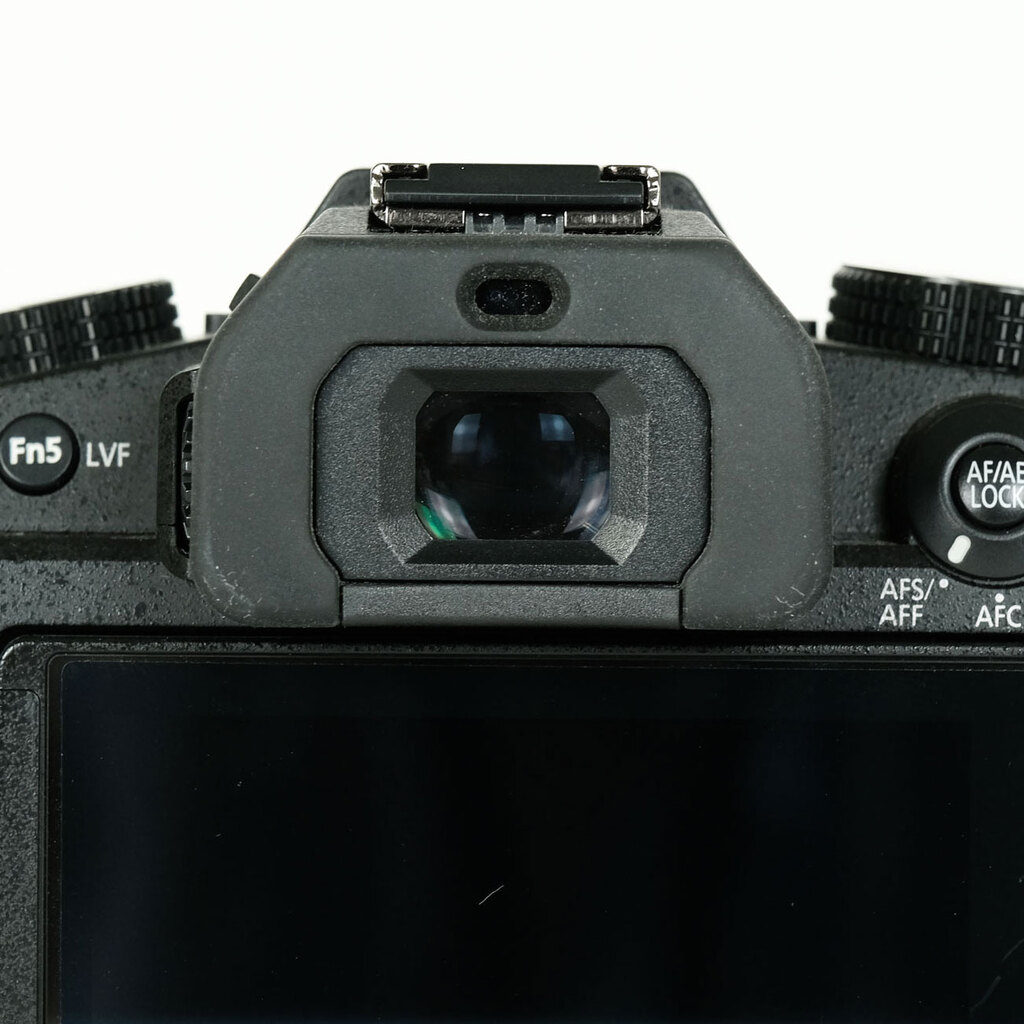 Panasonic LUMIX DMC-G8