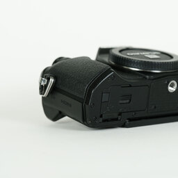 OLYMPUS OM-D E-M10 Mark III