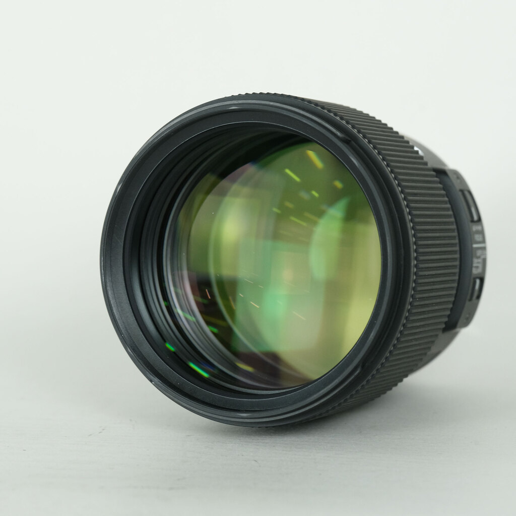 SIGMA 135mm F1.8 DG HSM｜Art [キヤノン用]の出品 | ONE SCENE（ワン
