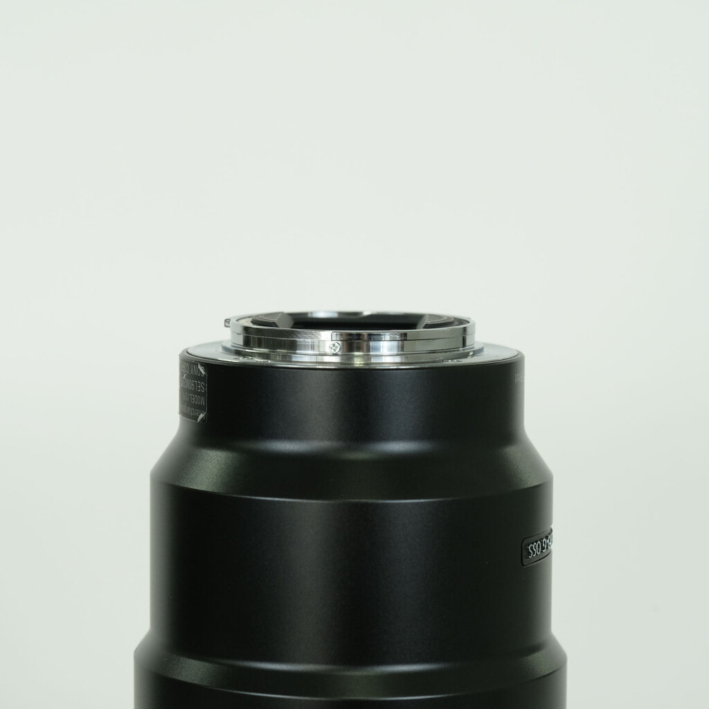 SONY FE 90mm F2.8 Macro G OSS SEL90M28G