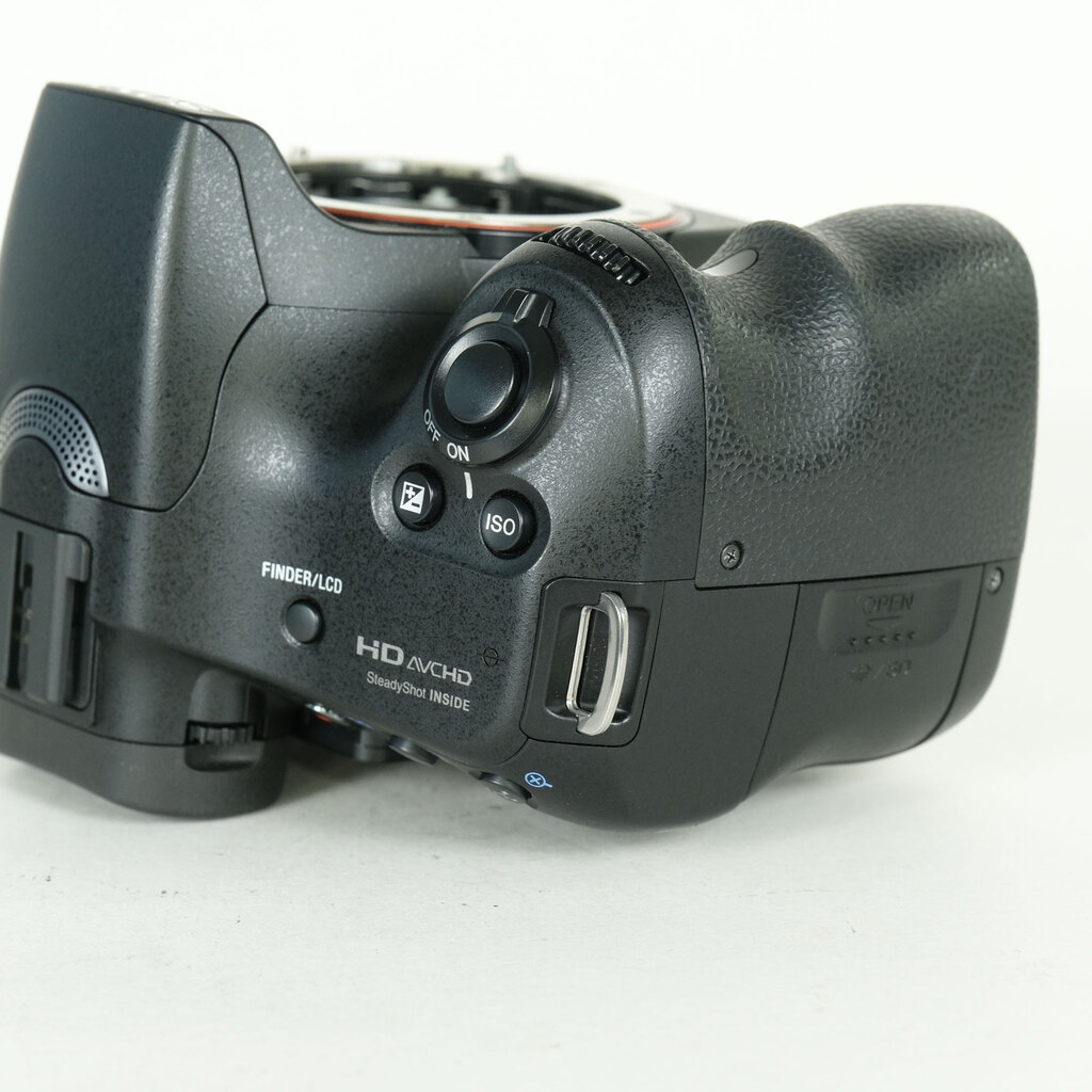 SONY α65の出品 | ONE SCENE（ワンシーン）