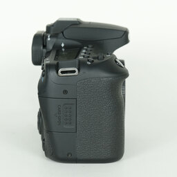 Canon EOS 90D