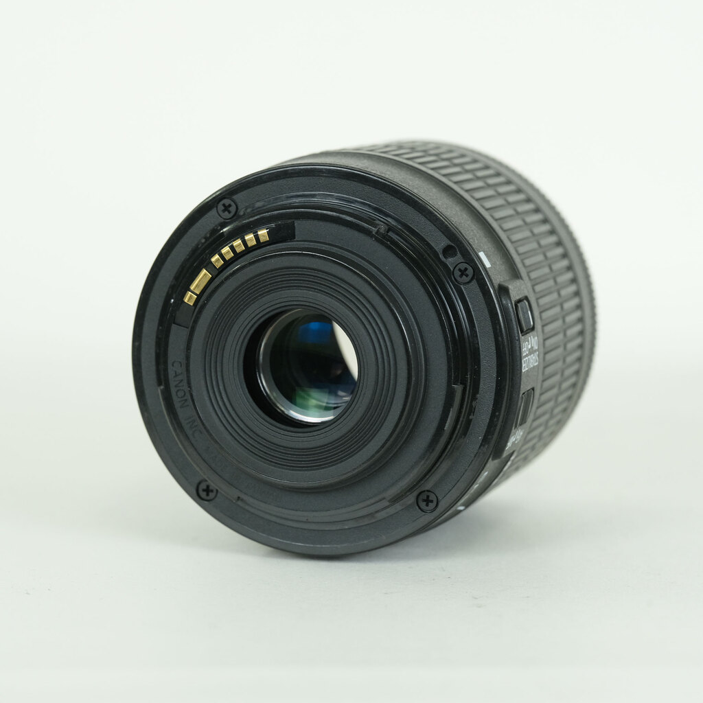Canon EF-S18-55mm F3.5-5.6 IS STM Canon EF-S18-55mm F3.5-5.6 IS STM