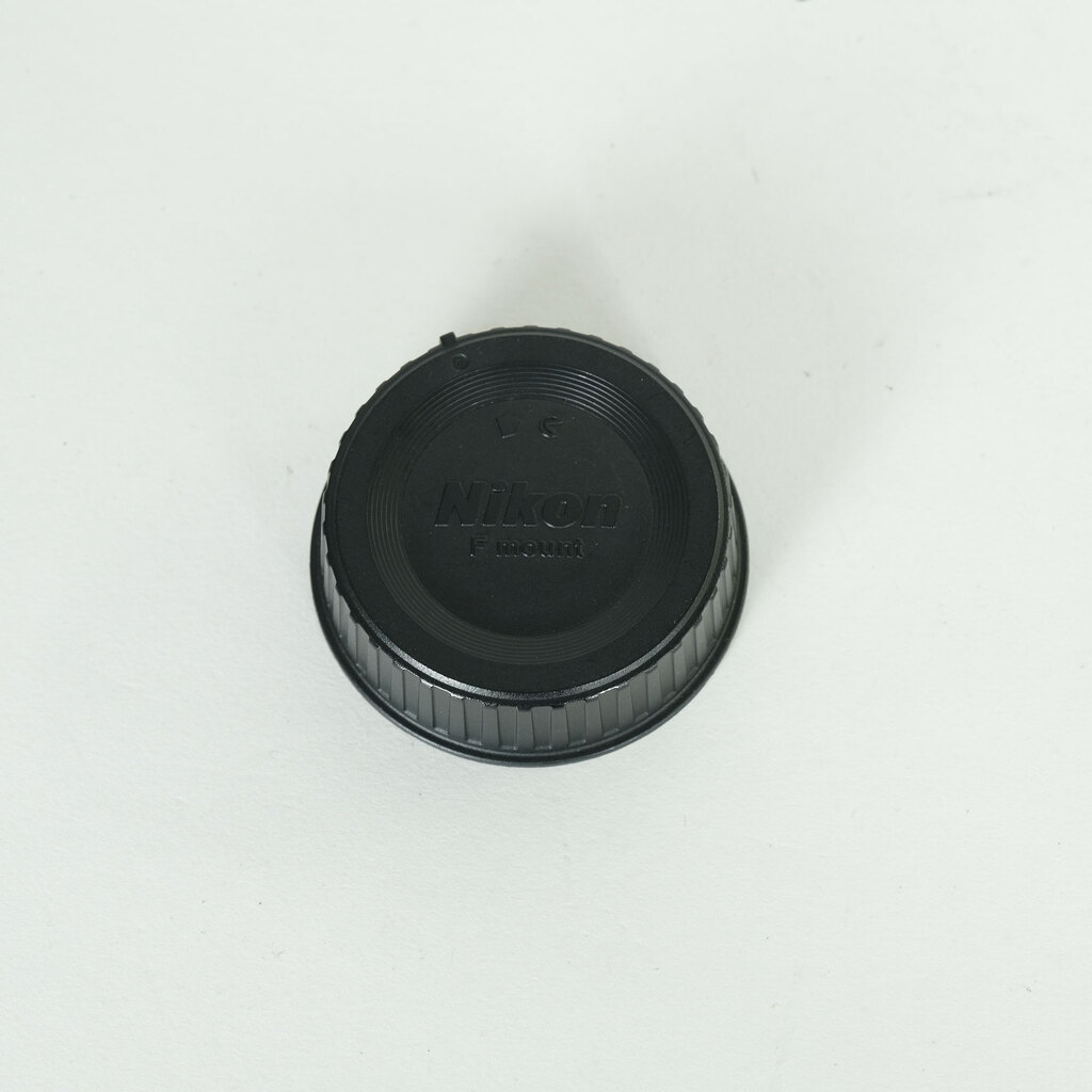 Nikon AF DX Fisheye-Nikkor 10.5mm F2.8G ED Nikon AF DX Fisheye-Nikkor 10.5mm F2.8G ED