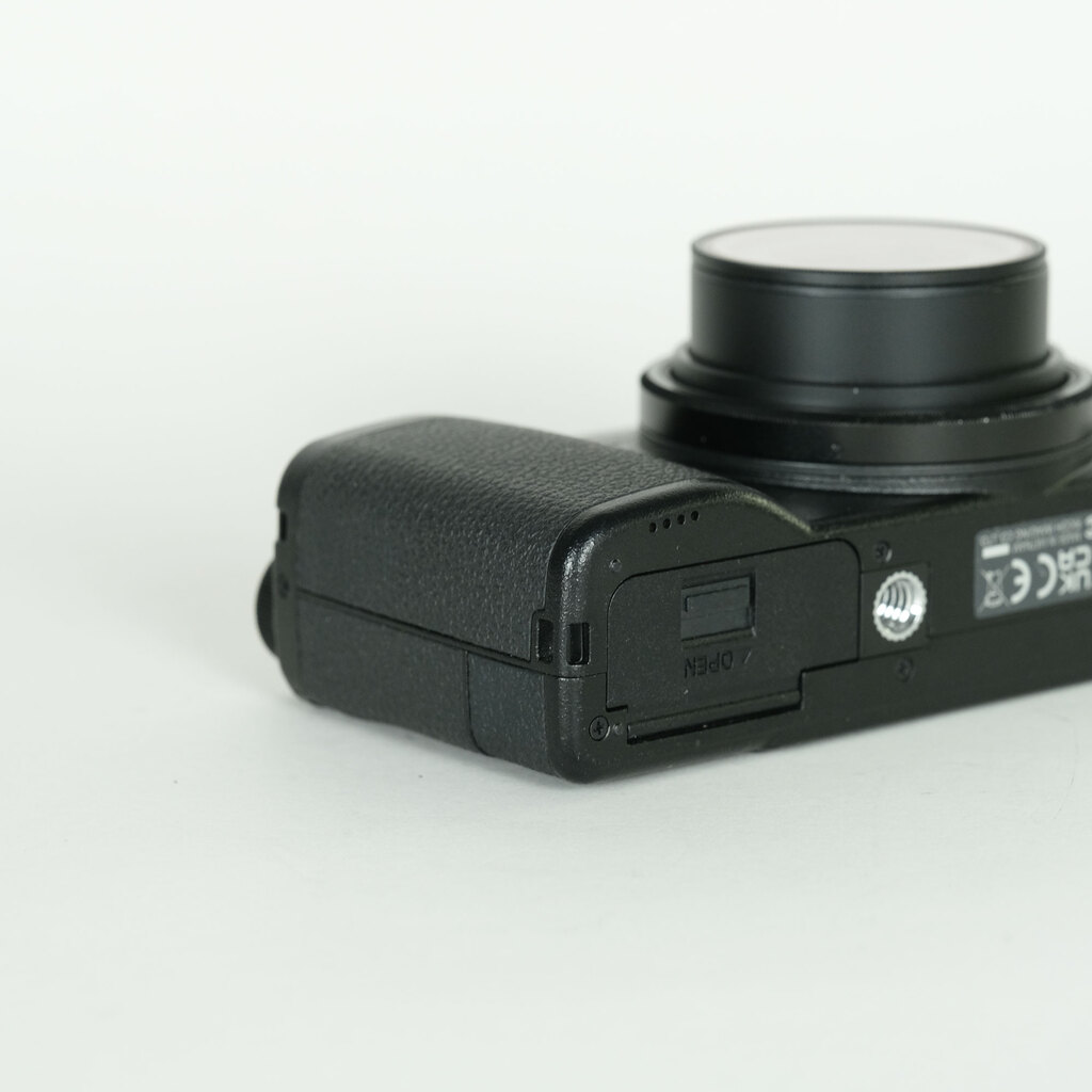 RICOH GR IIIx RICOH GR IIIx