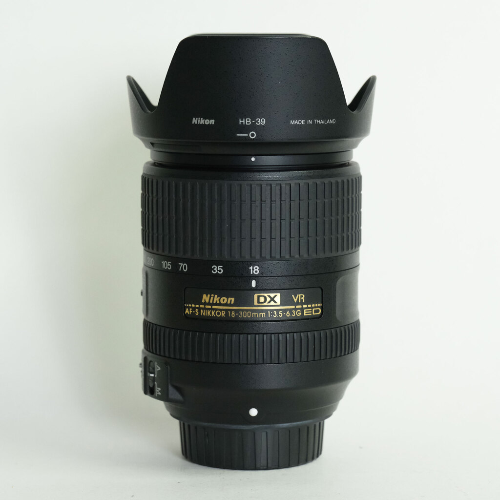 Nikon AF-S DX NIKKOR 18-300mm f/3.5-6.3G ED VR