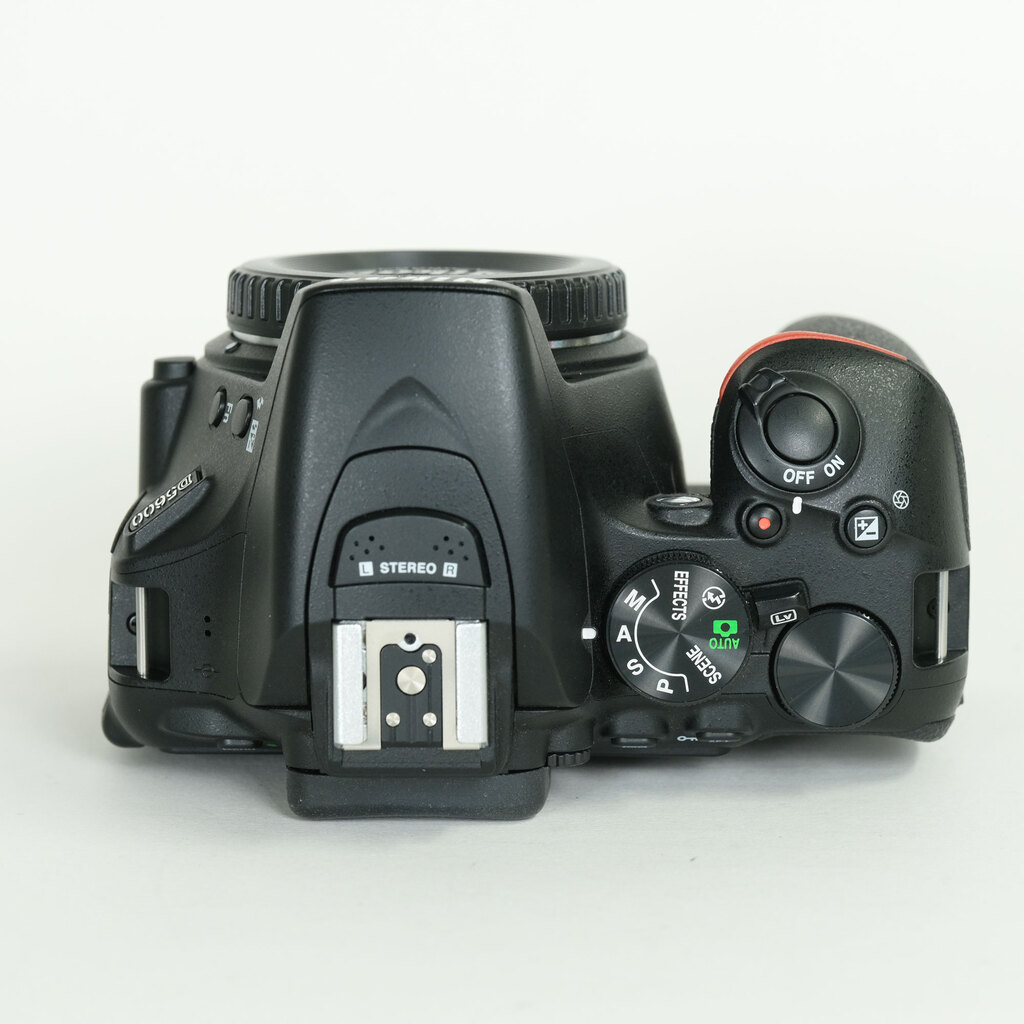 Nikon D5600