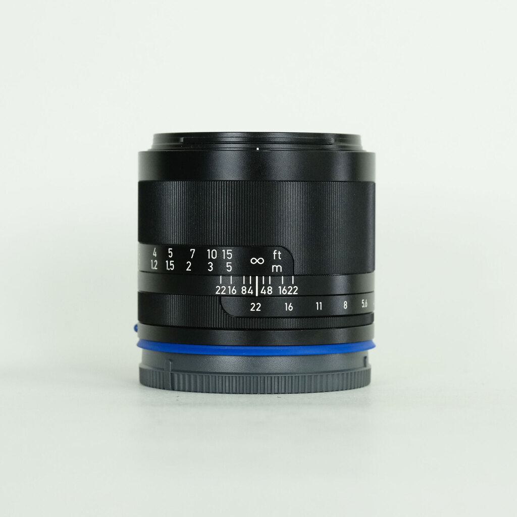 Carl Zeiss Loxia 2/50 [�\�j�[E�p]