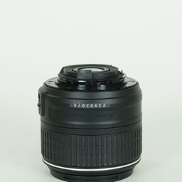 Nikon AF-S DX NIKKOR 18-55mm f3.5-5.6G VR II Nikon AF-S DX NIKKOR 18-55mm f3.5-5.6G VR II